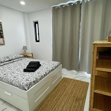 Diamond Apartment *